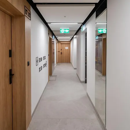 Global Park Navy By Bookinghost *