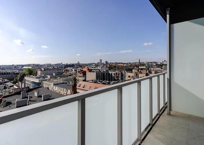 Global Park Navy By Bookinghost * Katovice